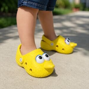 Sesame Street Big Bird Kids Clogs Ground Up Yellow Size 3 NWT